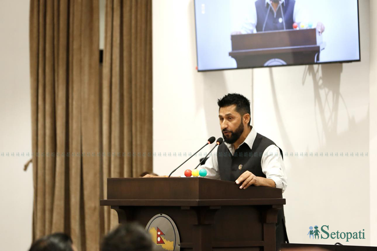 प्रतिपक्षी दलहरूलाई लामिछानेको आग्रह– हामीले बाटो बिरायौं भने सच्याइदिनुहोला